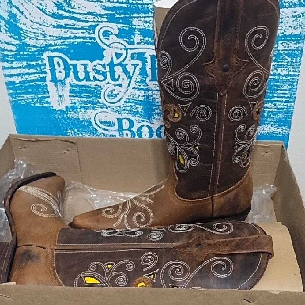 Dusty Rocker Brown Cowboy Boots